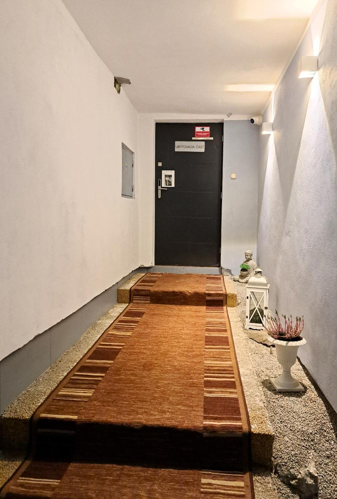 Alcorso Pension Banska Bystrica Exterior photo