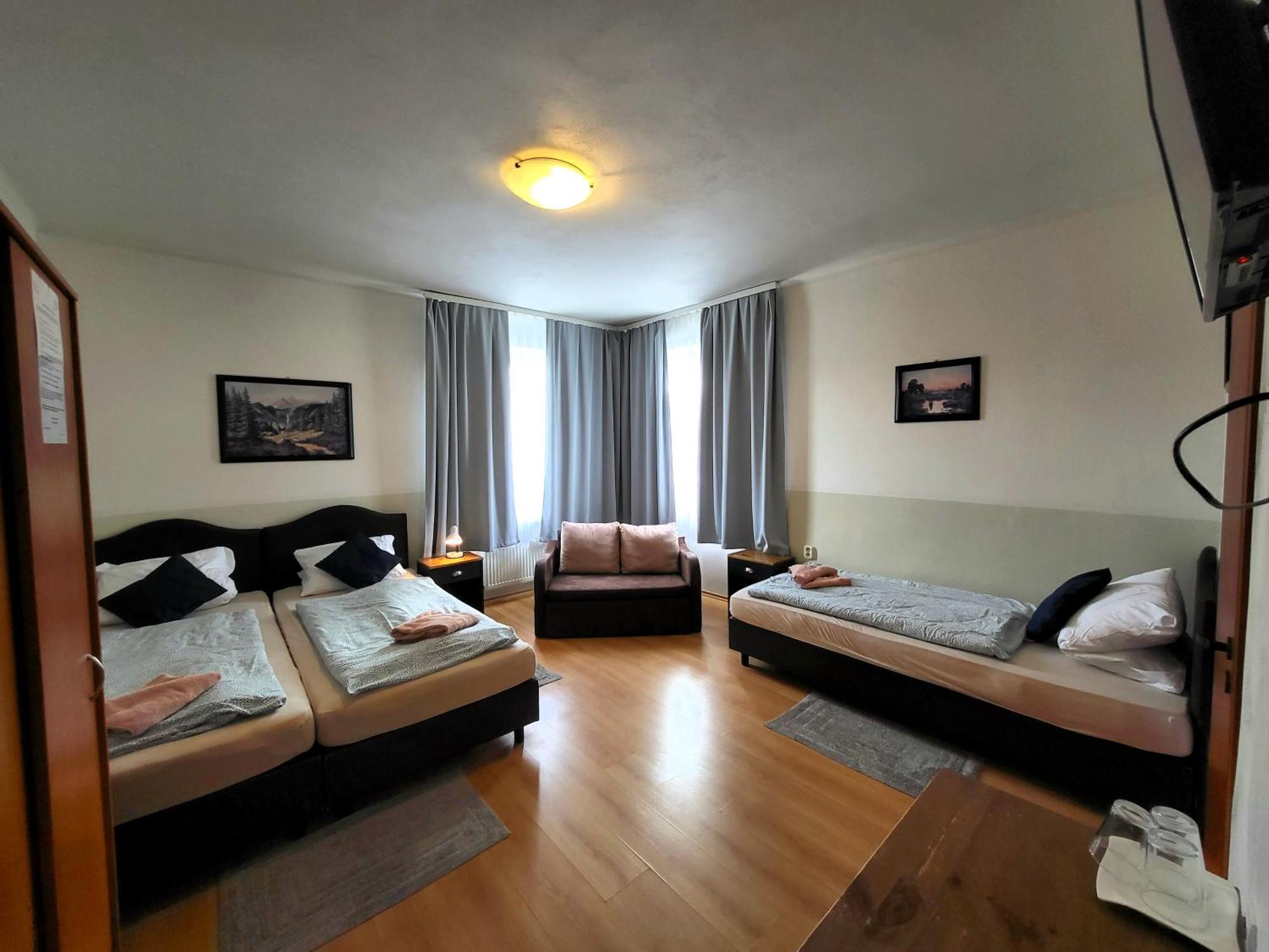Alcorso Pension Banska Bystrica Exterior photo
