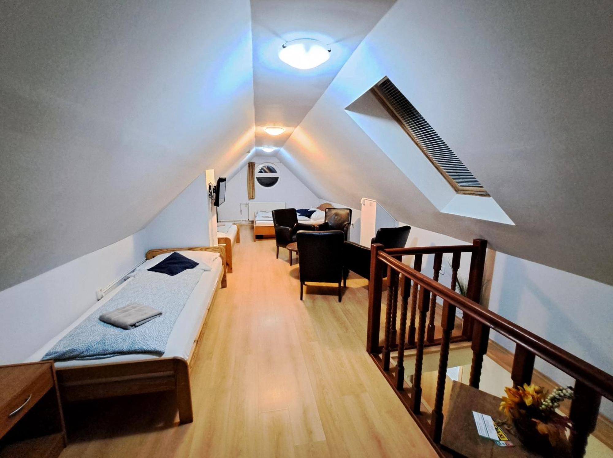 Alcorso Pension Banska Bystrica Exterior photo