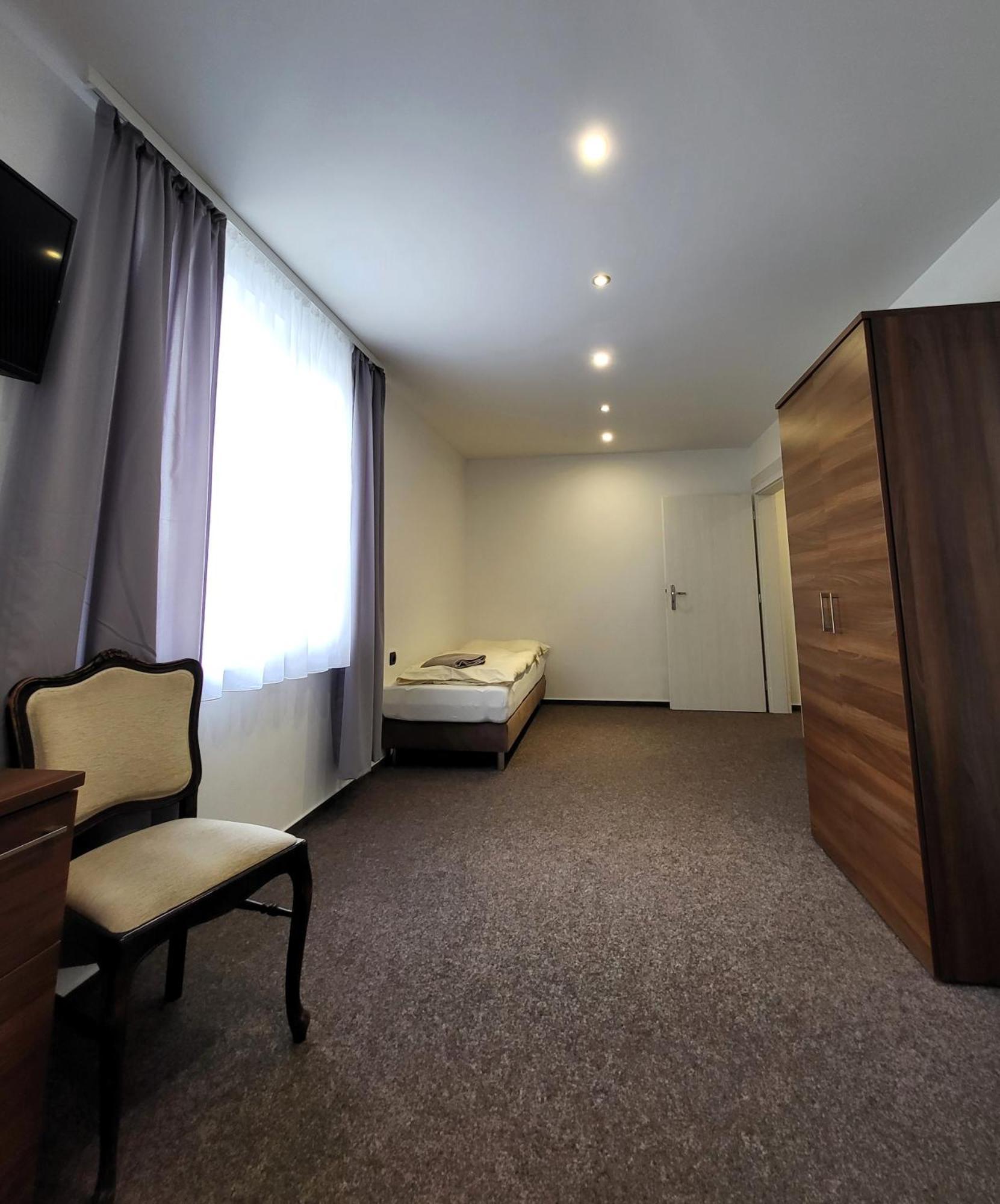 Alcorso Pension Banska Bystrica Exterior photo