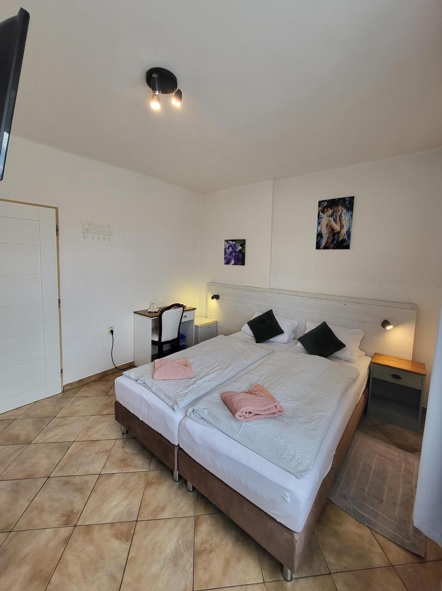 Alcorso Pension Banska Bystrica Exterior photo