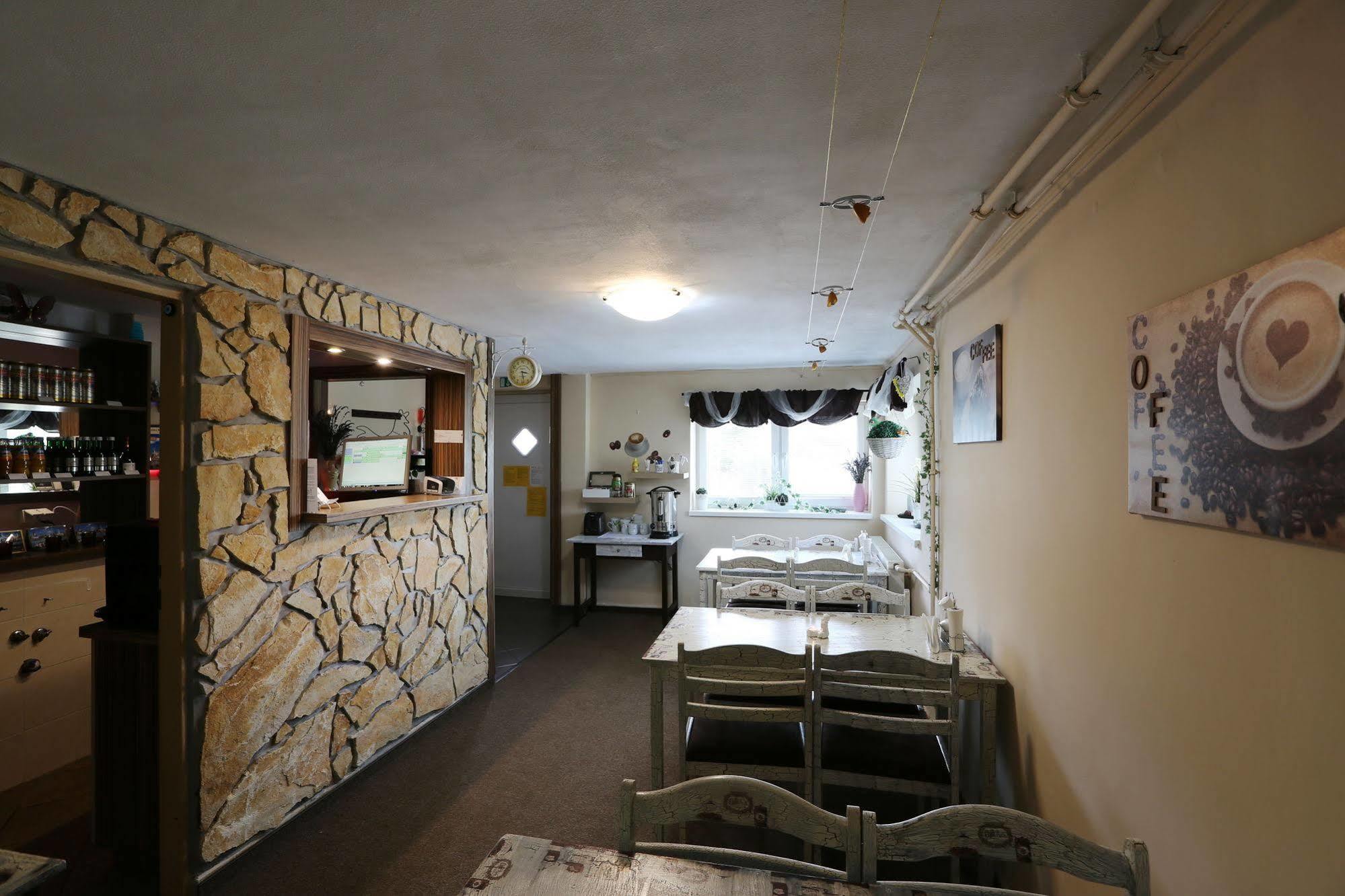 Alcorso Pension Banska Bystrica Exterior photo